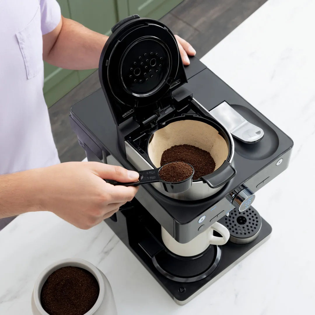 Cafetera de 12 Tazas con Sistema Espresso y Barista - Negro